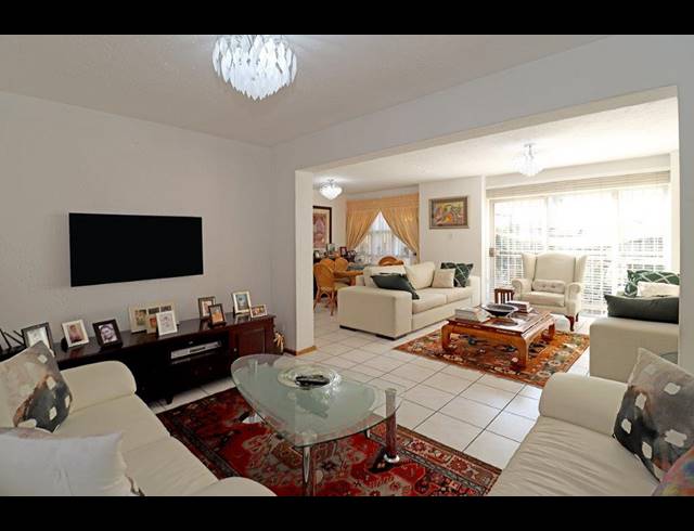 3 BEDROOM HOUSE FOR SALE IN MARAIS STEYN PARK